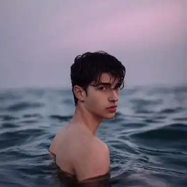 6686体育官网初级作者Natalie