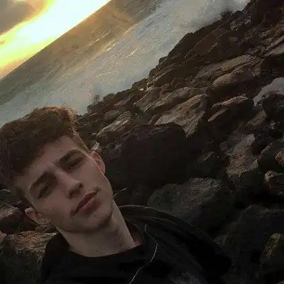 6686体育官网合作伙伴Wyatt