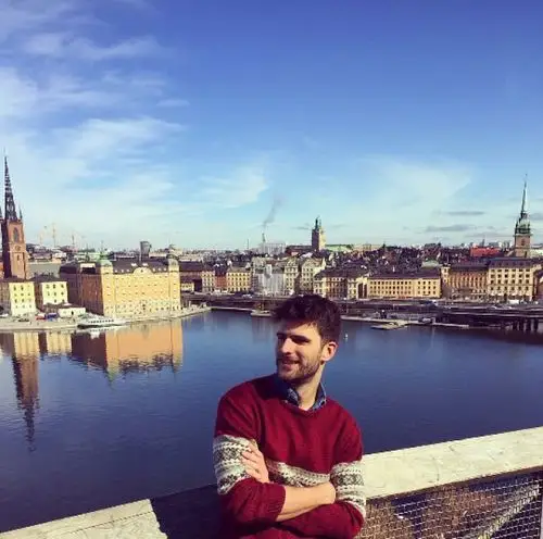 6686体育官网金牌作者Ivor