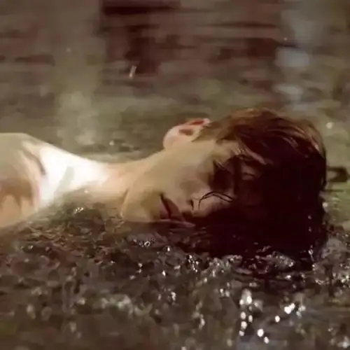 6686体育官网金牌作者Xenia