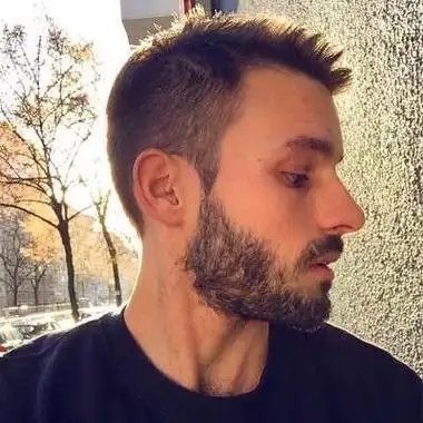 6686体育官网海外作者Aaron