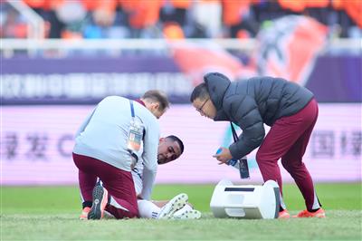 如何评价？海港为留力联赛事争冠亚冠“摆烂”，却遭泰山阻击