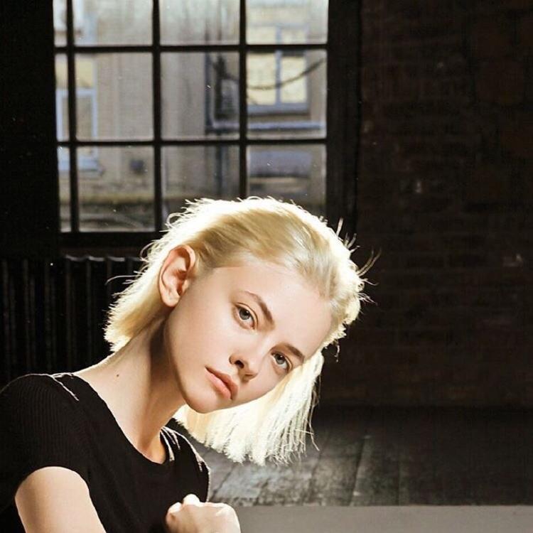 6686体育金牌作者Cecilia